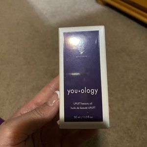 Younique brand new uplift beauty oil